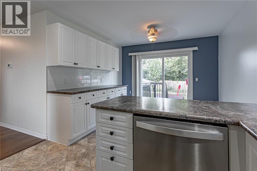 19 David Street, Ingersoll, ON - Indoor Photo Showing Kitchen
