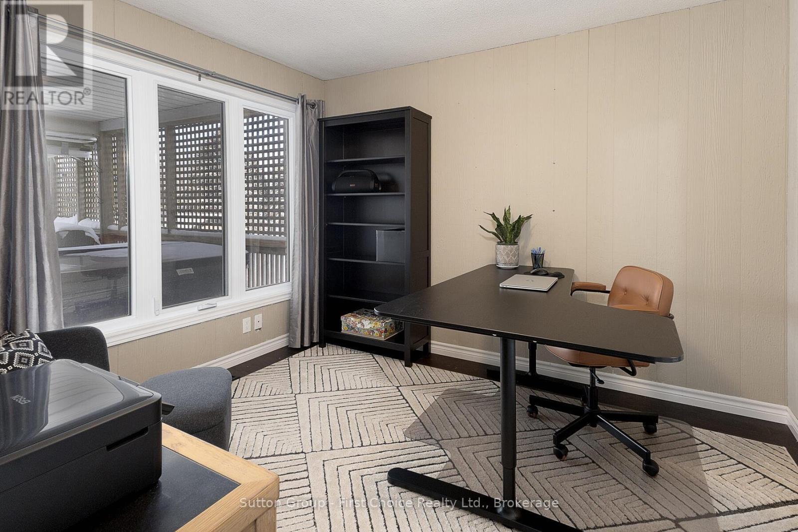 304 Devon Street, Stratford, ON - Indoor Photo Showing Office