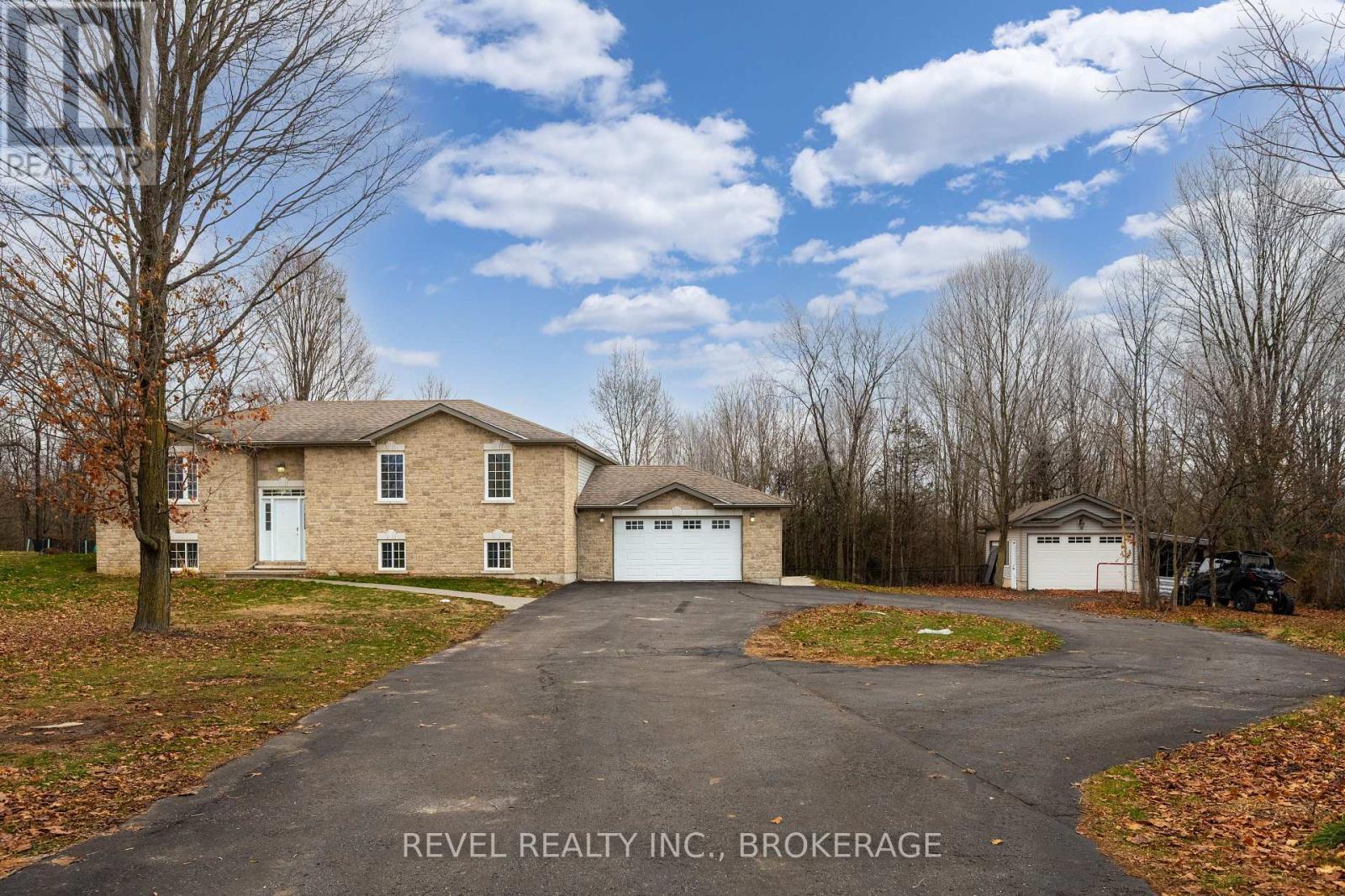 3826 Stage Coach Road, Frontenac (Frontenac South), ON - Outdoor