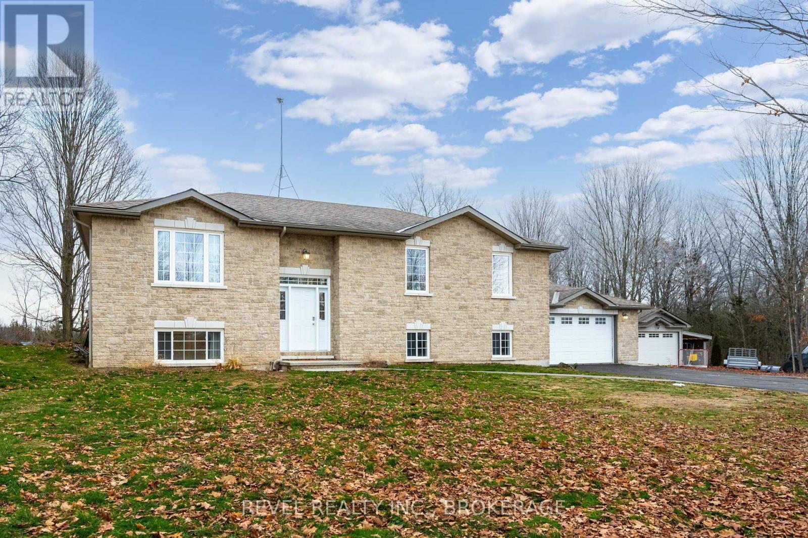 3826 Stage Coach Road, Frontenac (Frontenac South), ON - Outdoor