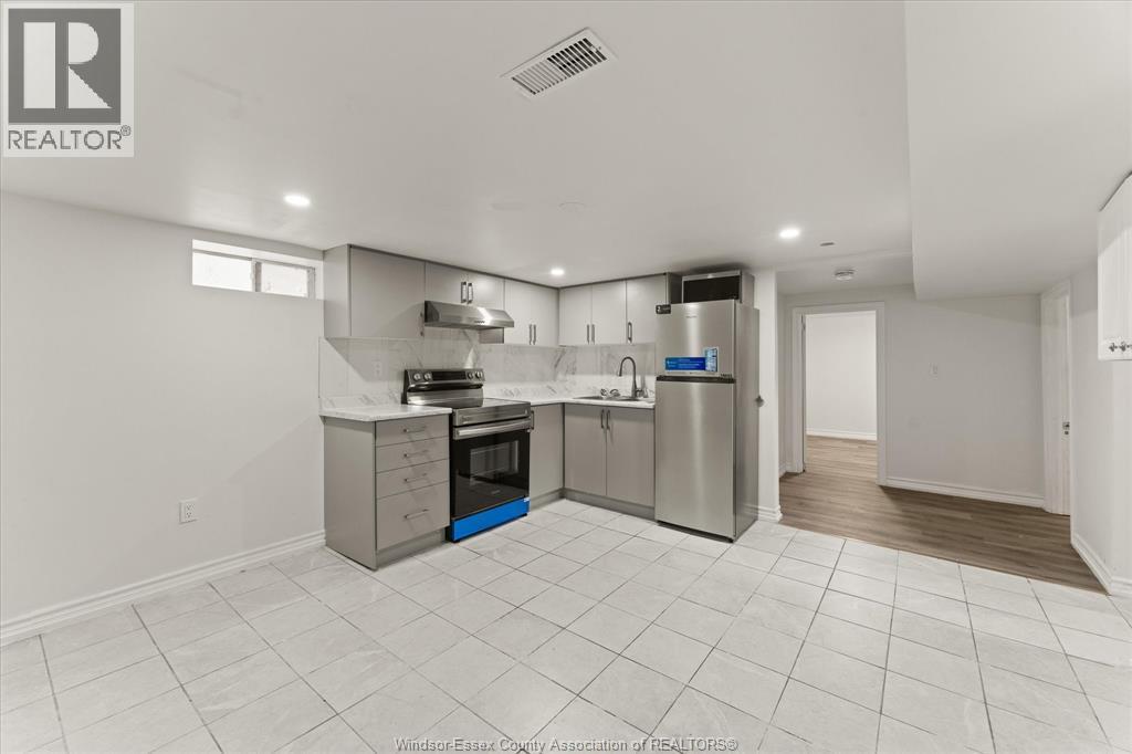 285 Belleperche Place, Windsor, ON - Indoor