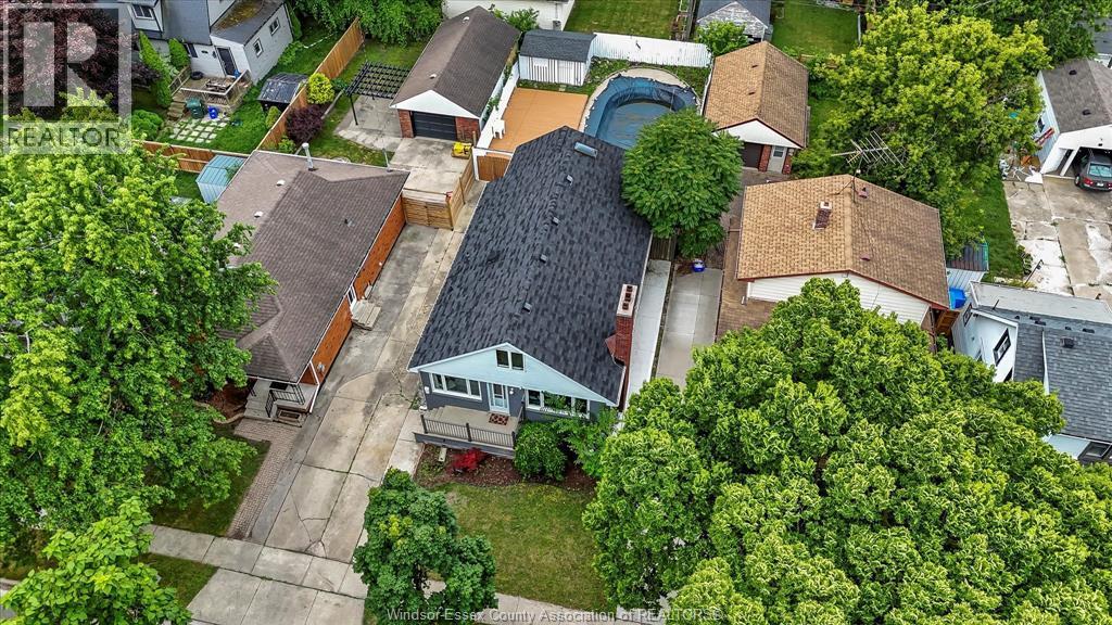 285 Belleperche Place, Windsor, ON - Outdoor