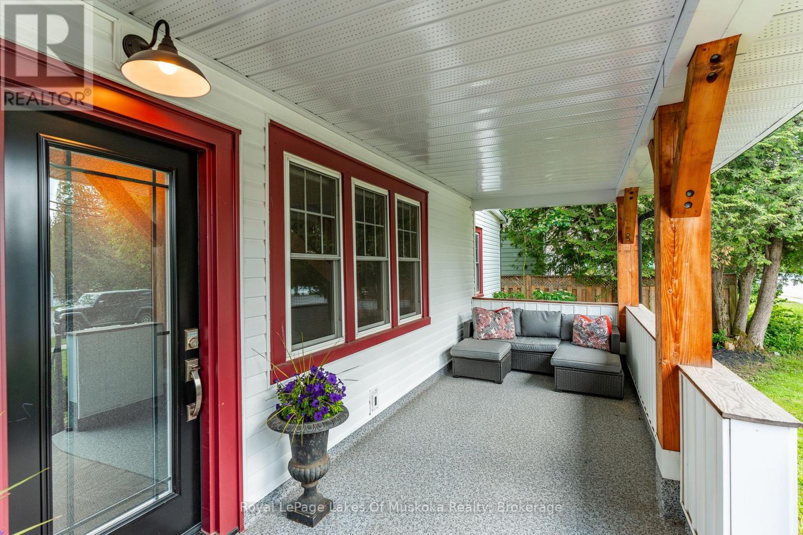 8 North Road, Lake Of Bays (Mclean), ON - Outdoor With Deck Patio Veranda With Exterior