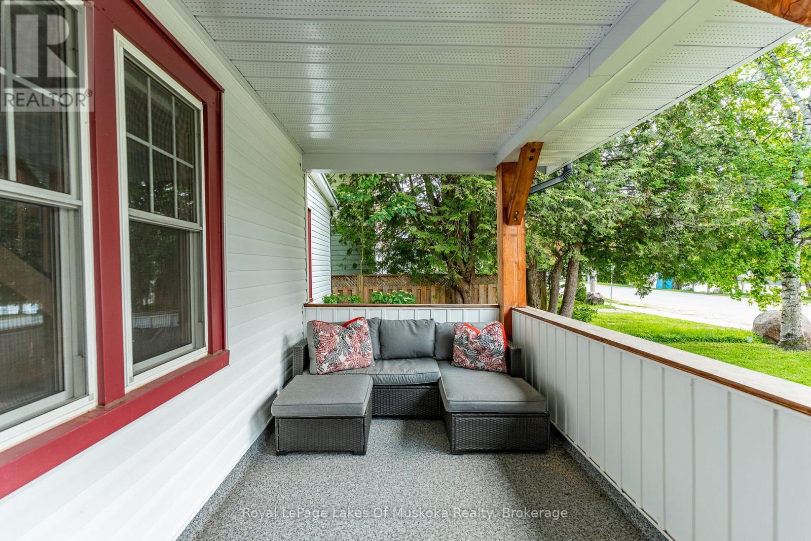 8 North Road, Lake Of Bays (Mclean), ON - Outdoor With Deck Patio Veranda With Exterior