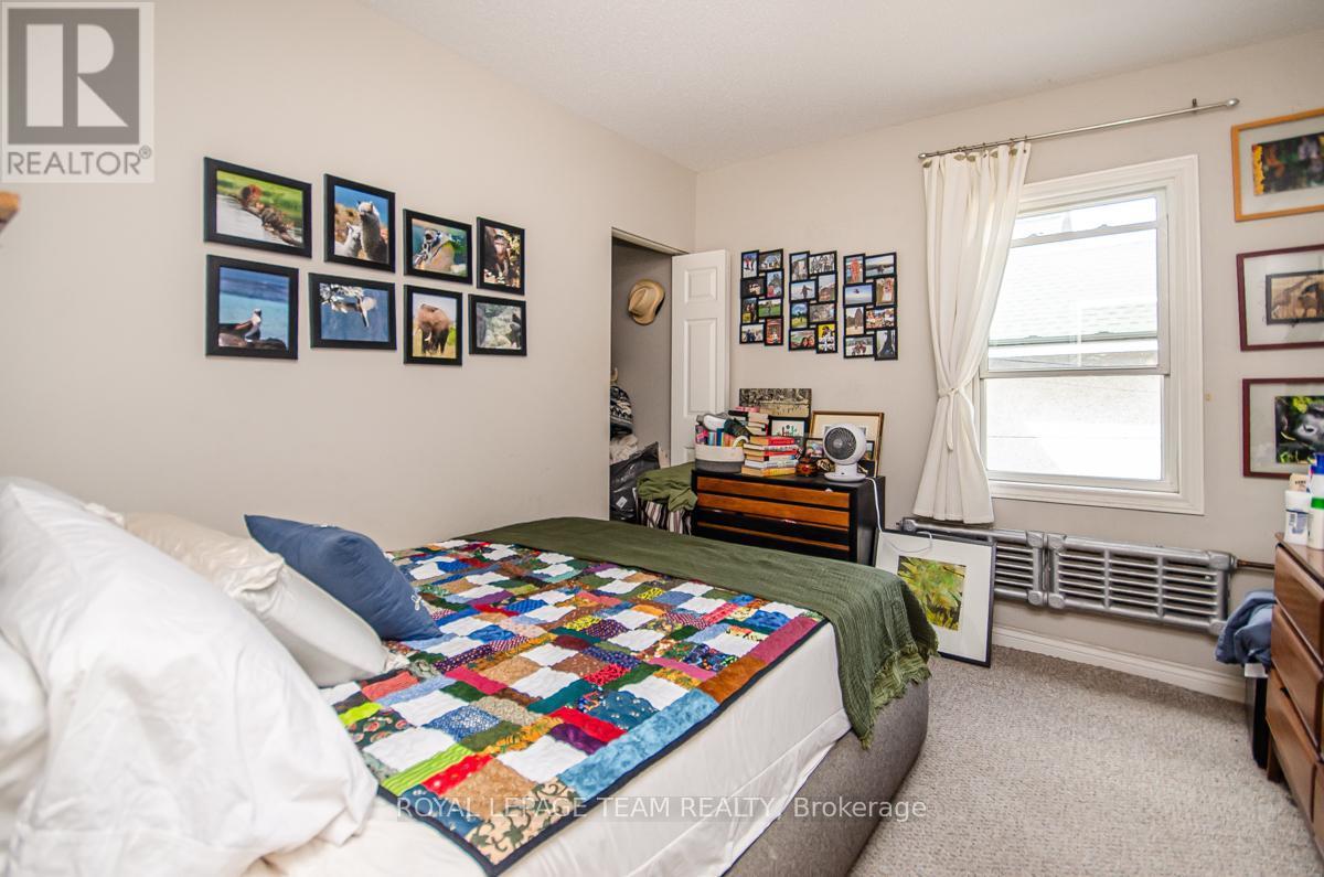 395 Mcleod Street, Ottawa, ON - Indoor Photo Showing Bedroom