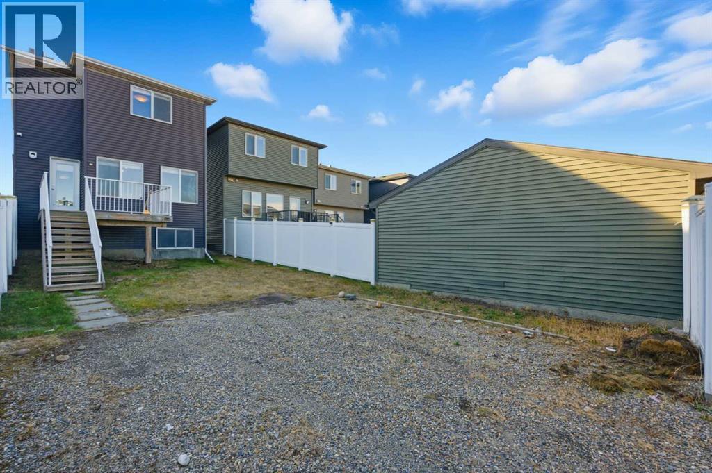 36 Howse Drive Ne, Calgary, AB - Outdoor
