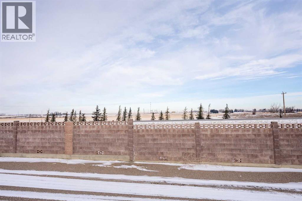 619 Aberdeen Crescent W, Lethbridge, AB - Outdoor With View