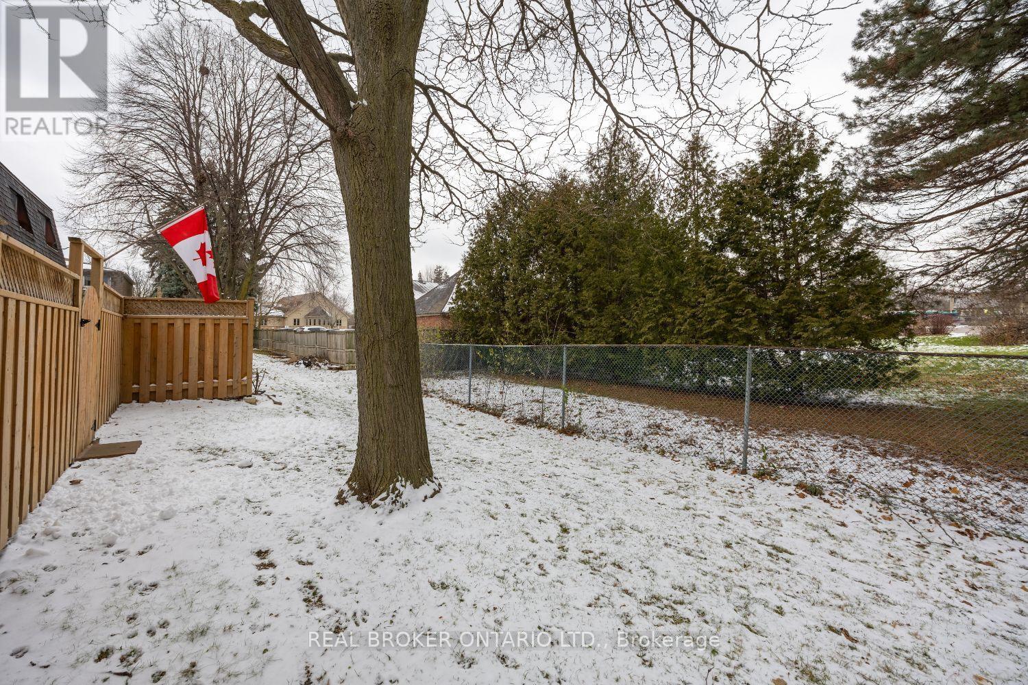 37 Macey Court, Ajax (Central West), ON - Outdoor