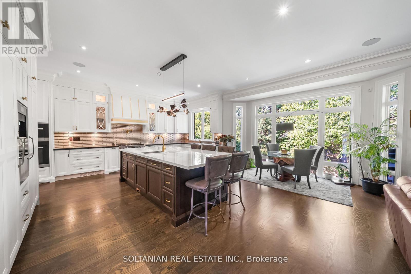 352 Patricia Avenue, Toronto, ON - Indoor Photo Showing Other Room