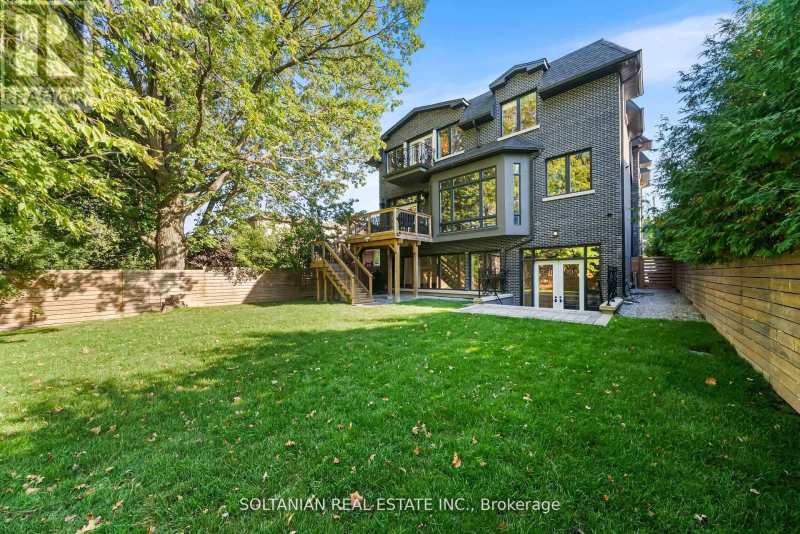 352 Patricia Avenue, Toronto, ON - Outdoor