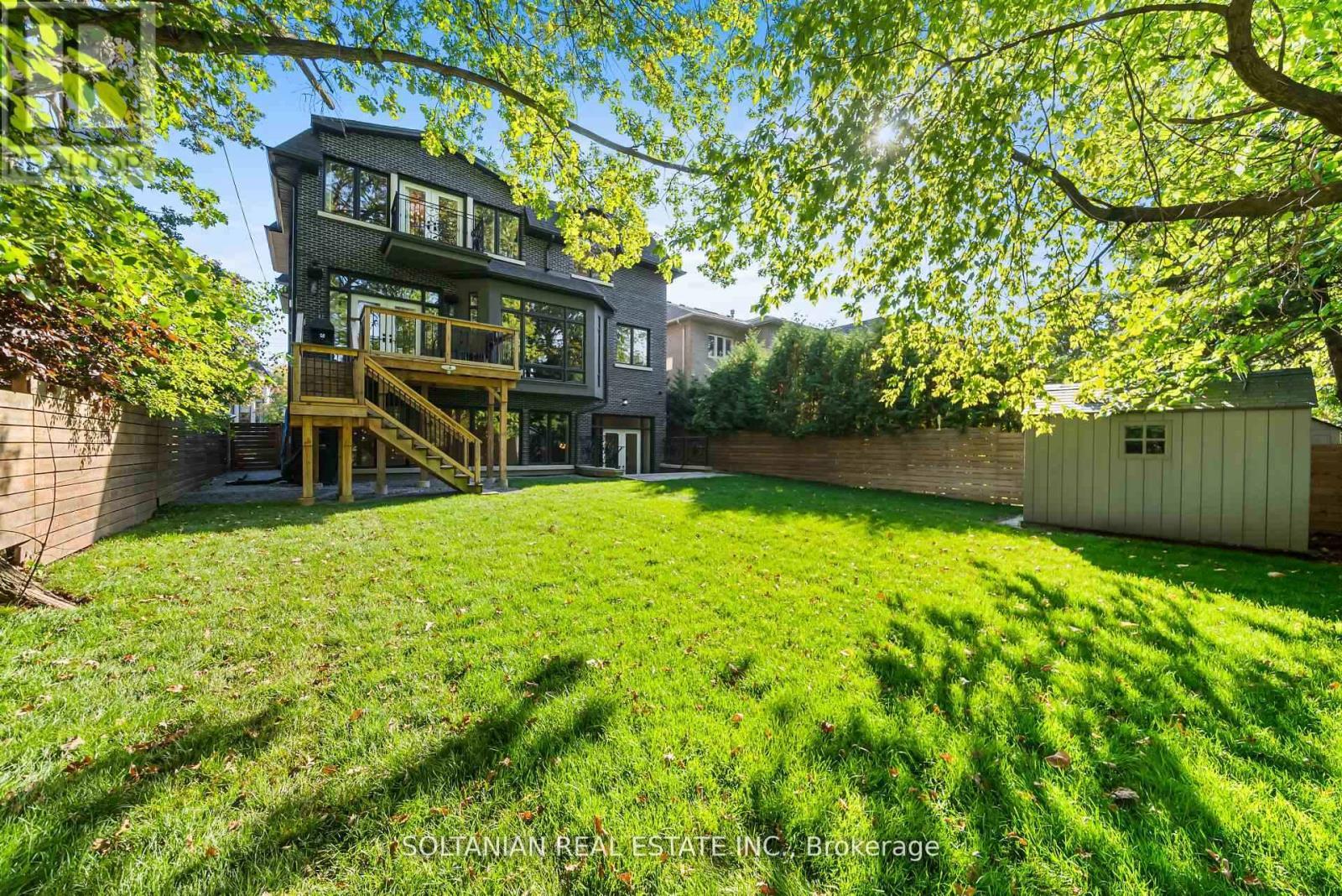 352 Patricia Avenue, Toronto, ON - Outdoor