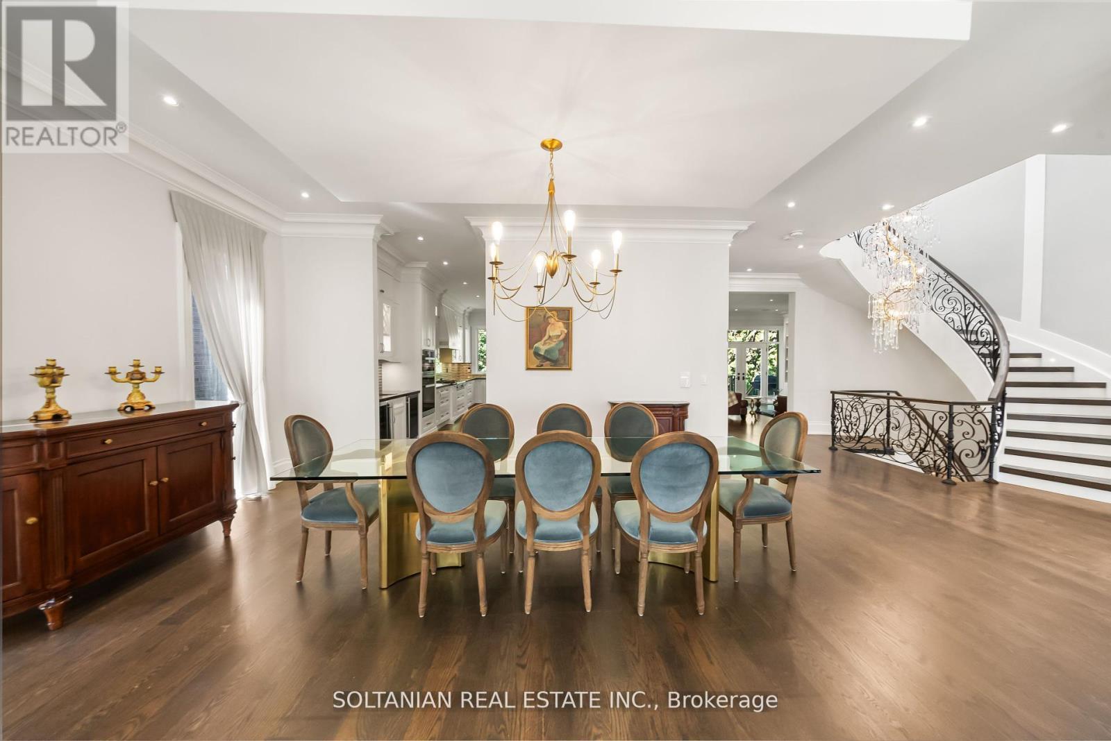 352 Patricia Avenue, Toronto, ON - Indoor Photo Showing Dining Room