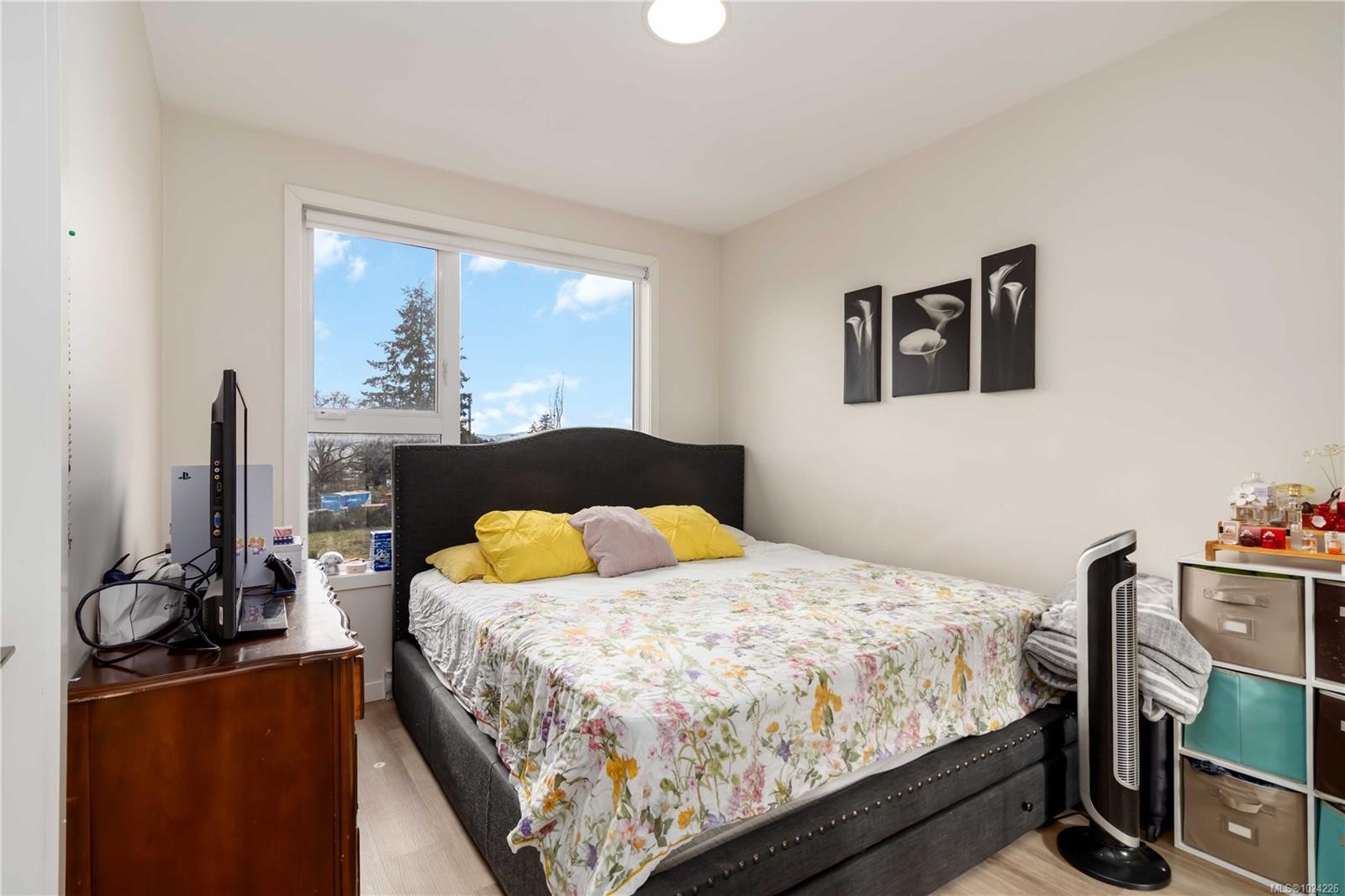 202-815 Orono Ave, Langford, BC - Indoor Photo Showing Bedroom