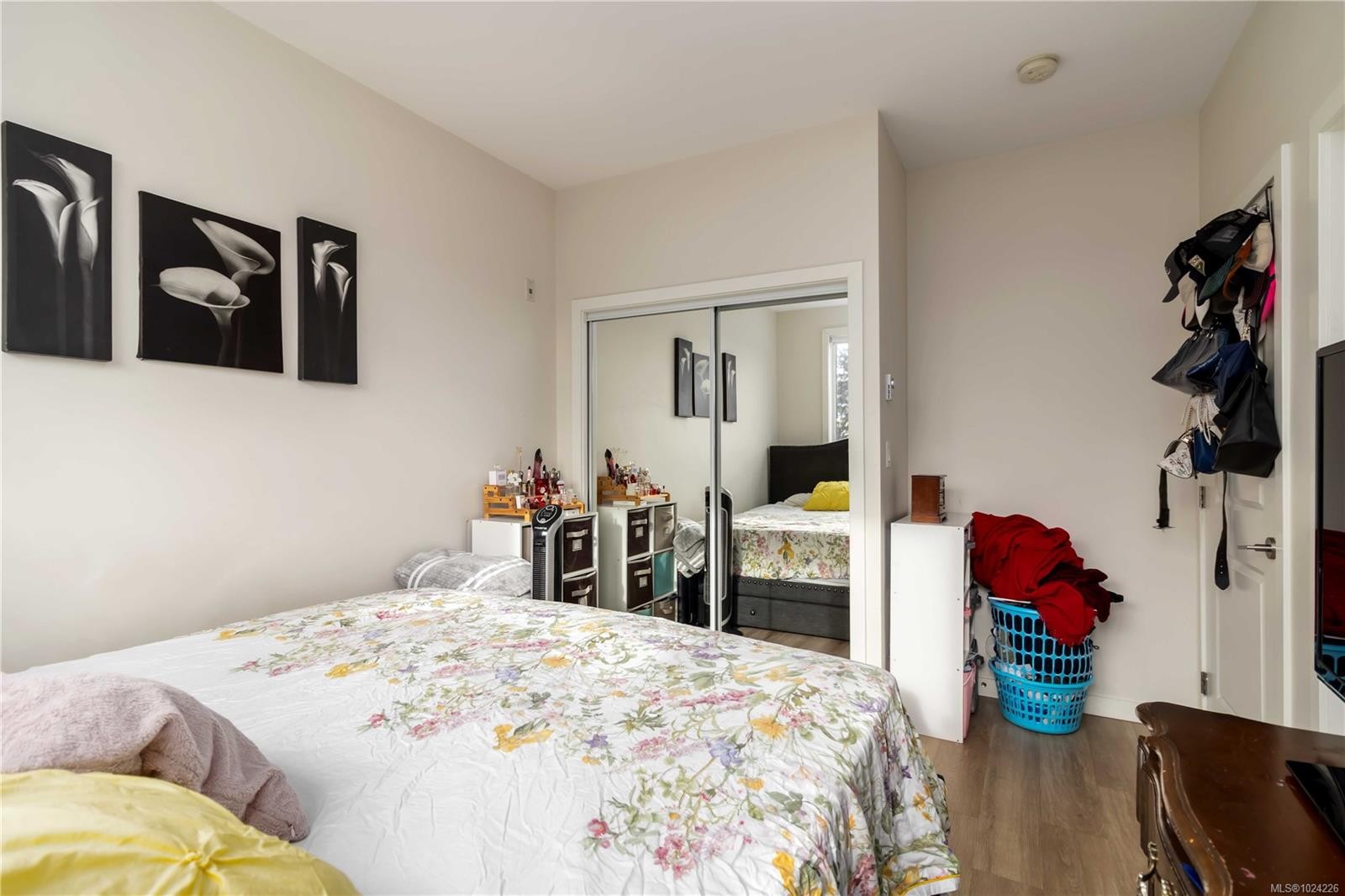 202-815 Orono Ave, Langford, BC - Indoor Photo Showing Bedroom