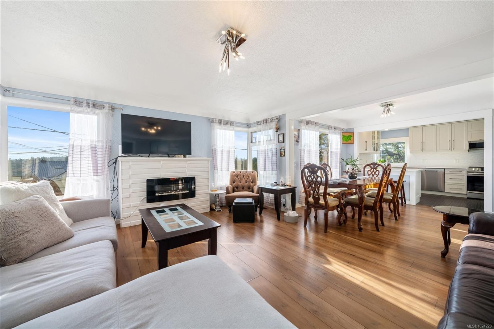 730 Burnside Rd West, Saanich, BC