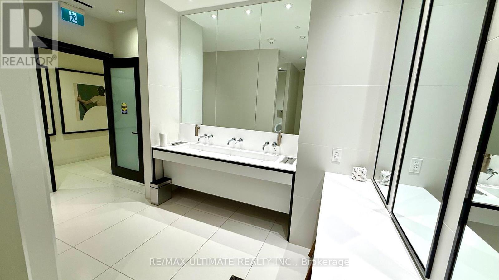 1101 - 15 Lower Jarvis Street, Toronto, ON - Indoor Photo Showing Bathroom