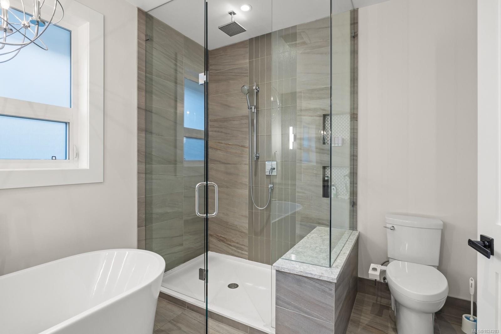 2149 Champions Way, Langford, BC