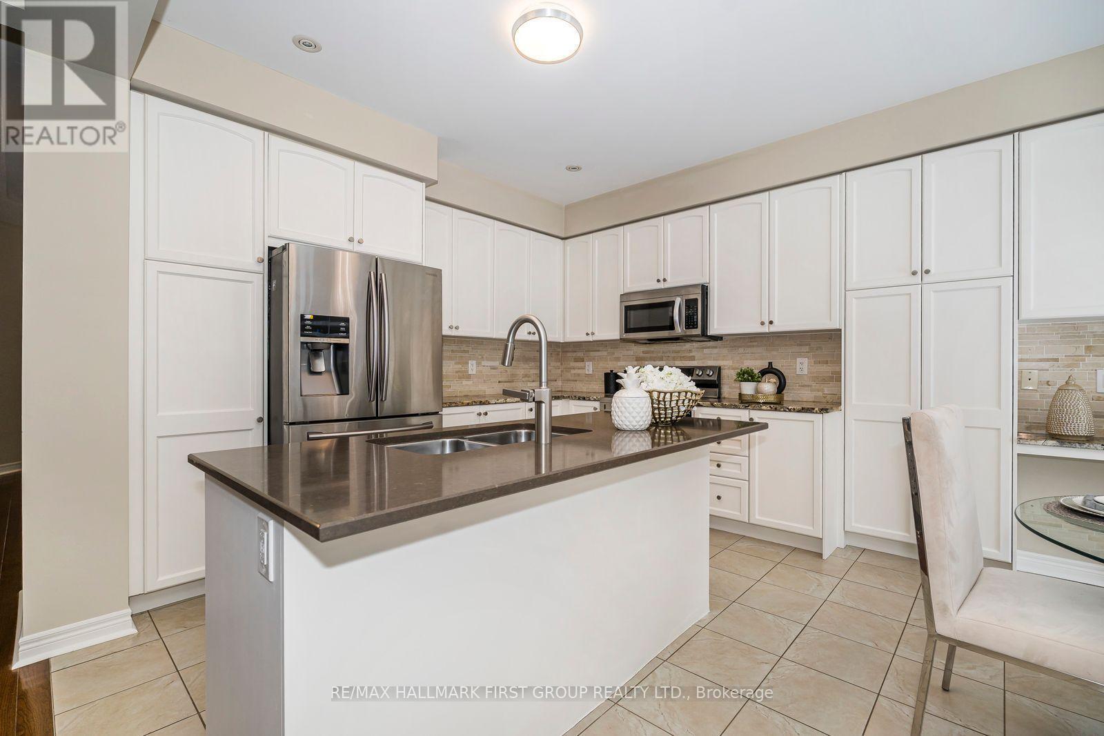 49 Bignell Crescent, Ajax, ON - Indoor Photo Showing Kitchen