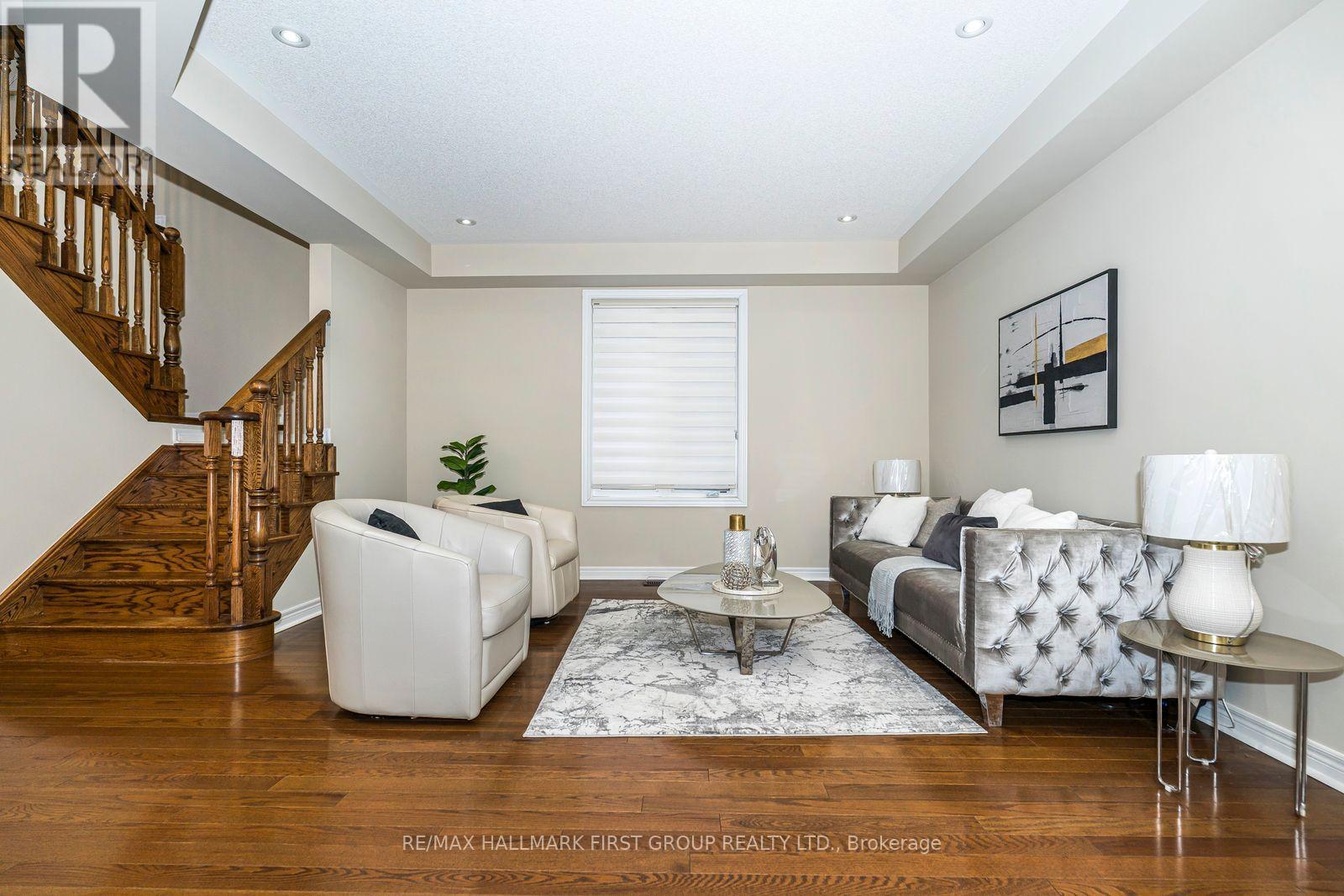 49 Bignell Crescent, Ajax, ON - Indoor Photo Showing Living Room