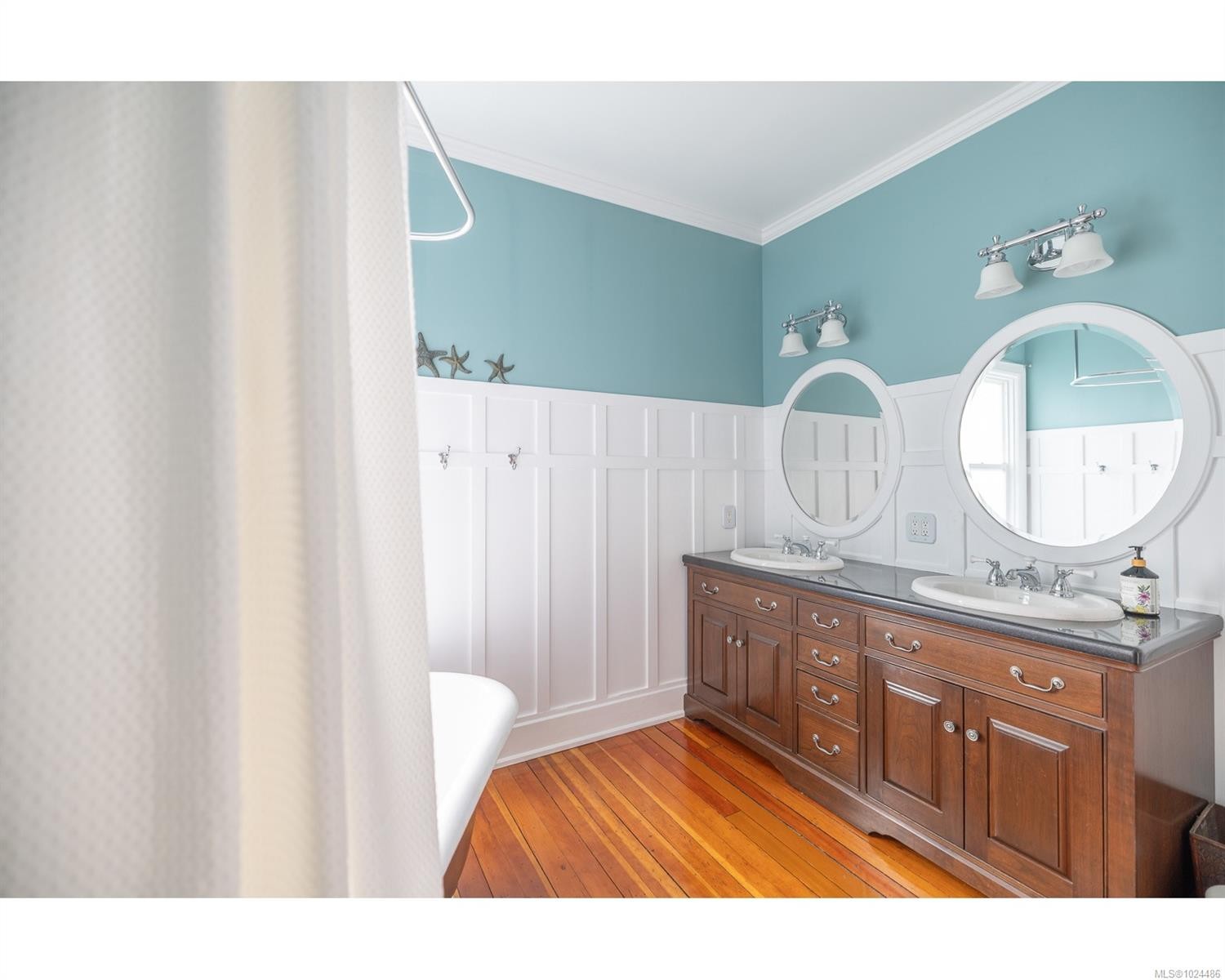 457 Milton St, Nanaimo, BC