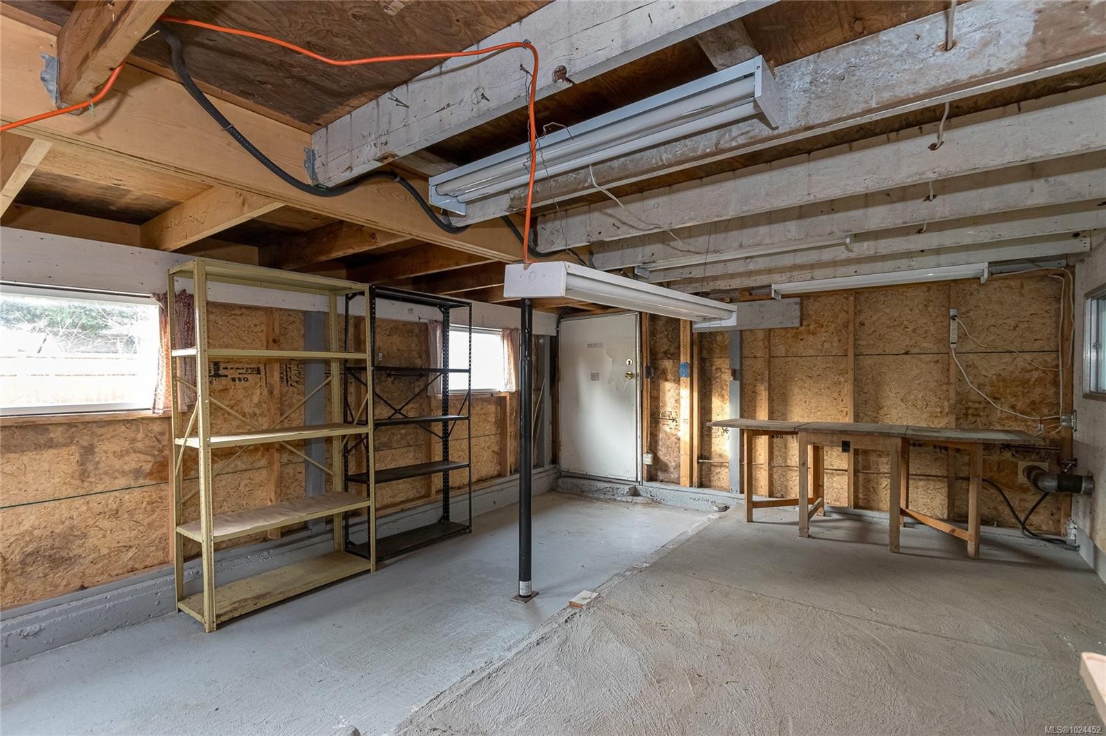 1697 Cedarwood Close, Saanich, BC