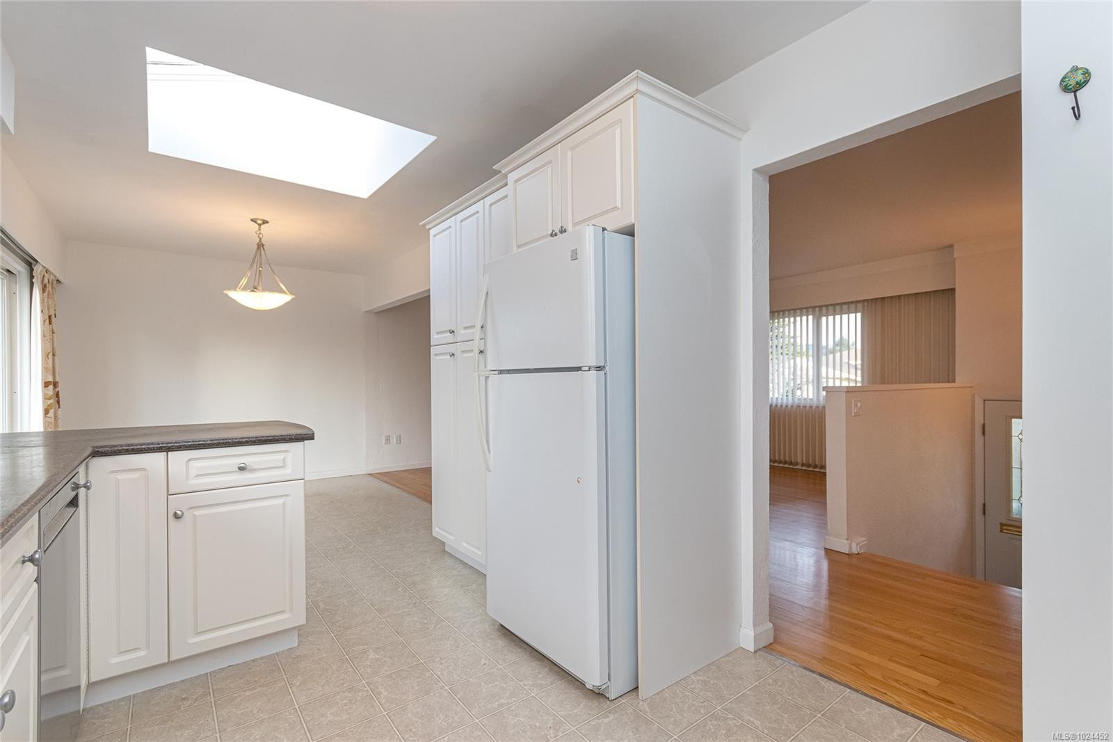 1697 Cedarwood Close, Saanich, BC