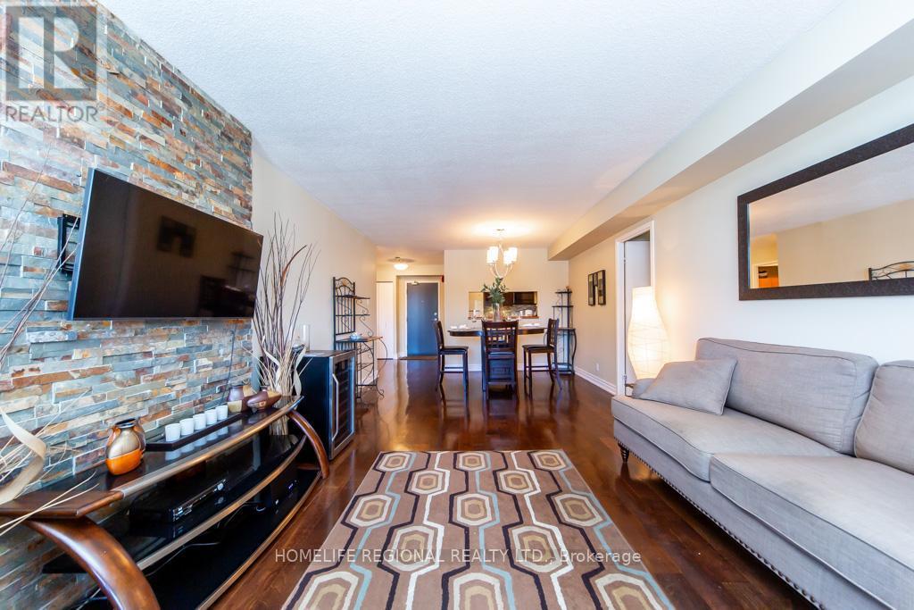 202 - 1665 Pickering Parkway, Pickering, ON - Indoor Photo Showing Living Room