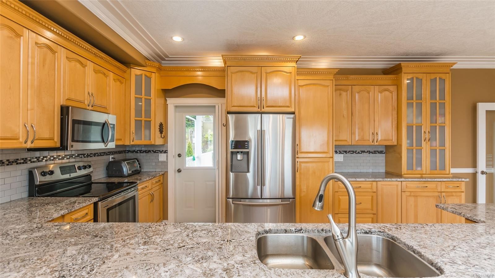 6529 Raven Rd, Nanaimo, BC