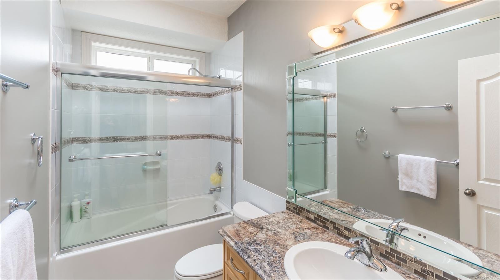 6529 Raven Rd, Nanaimo, BC