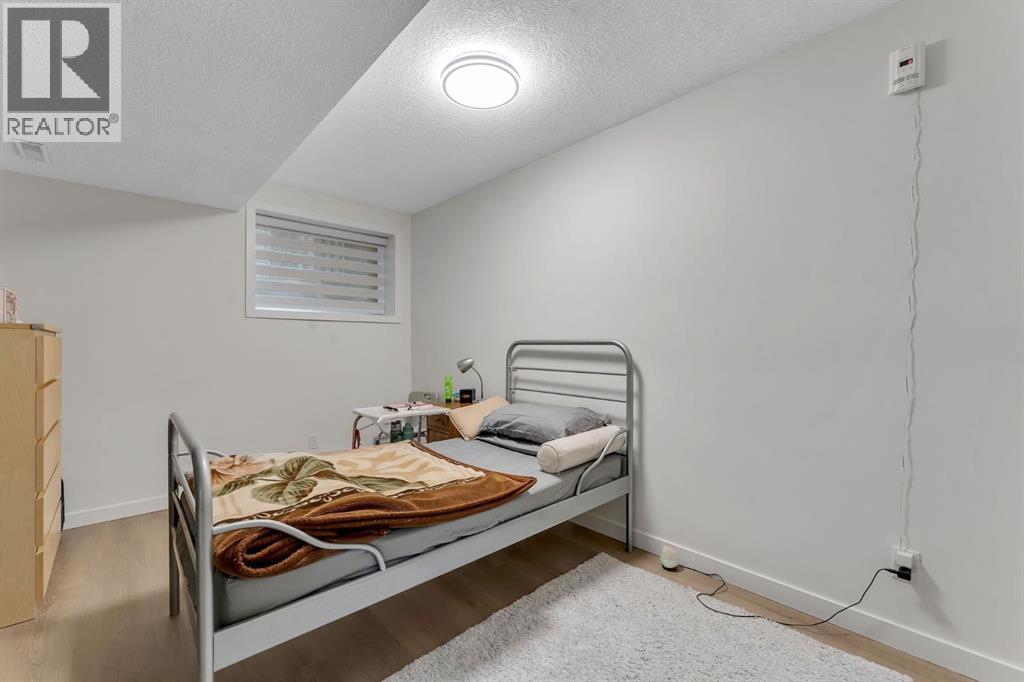 405 Kincora Drive Nw, Calgary, AB - Indoor Photo Showing Bedroom