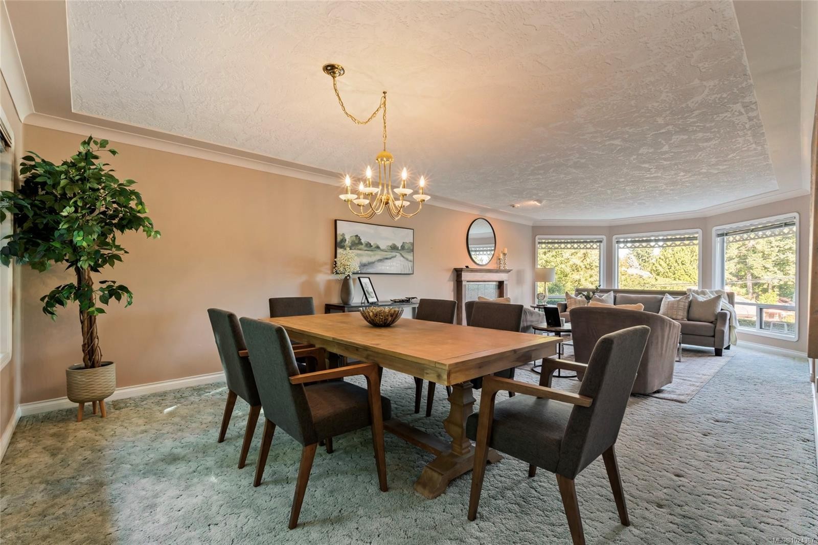 1575 Dean Park Rd, North Saanich, BC