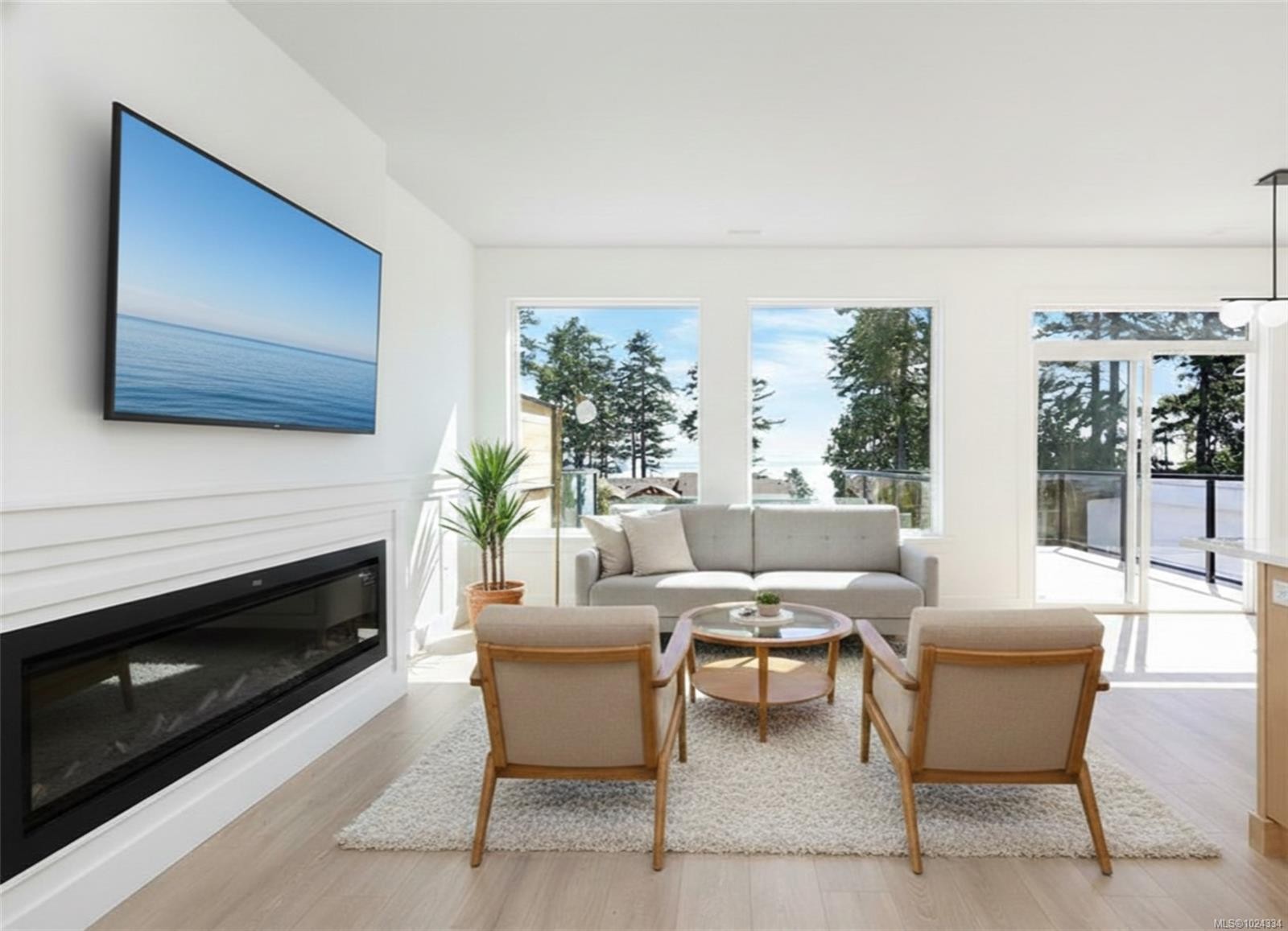 B-1369 Galerno Rd, Campbell River, BC - Indoor Photo Showing Living Room With Fireplace
