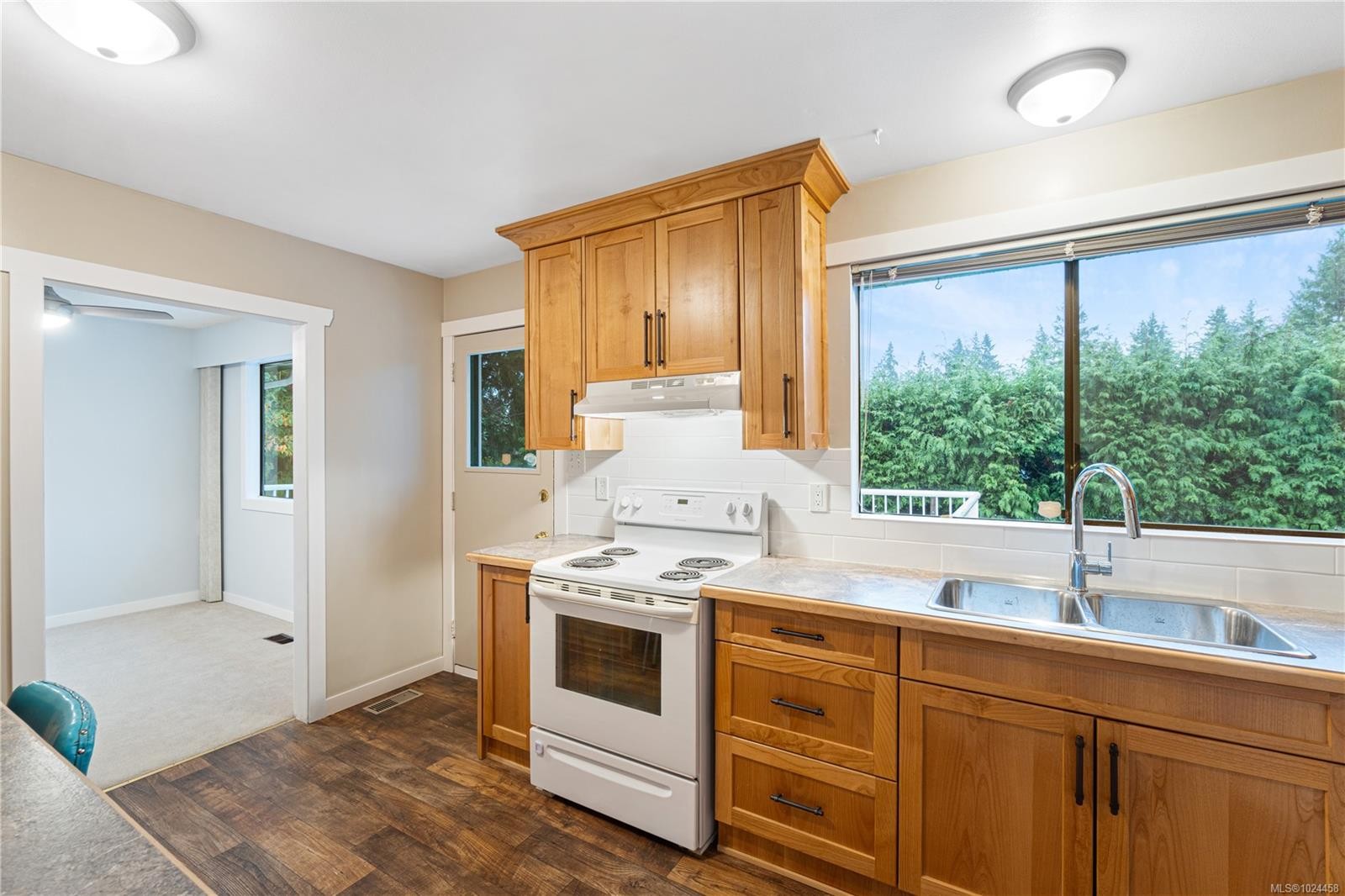 3801 Morris Pl, Nanaimo, BC