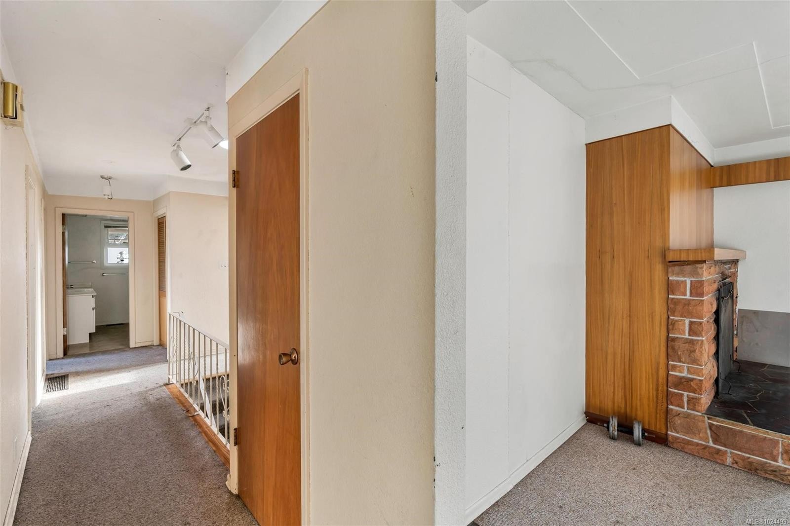 2227 Edgelow St, Saanich, BC