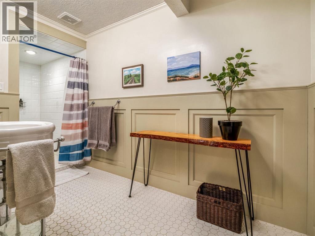 Basement 3pc bathroom - 90 Chippewa Crescent W, Lethbridge, AB - Indoor Photo Showing Other Room