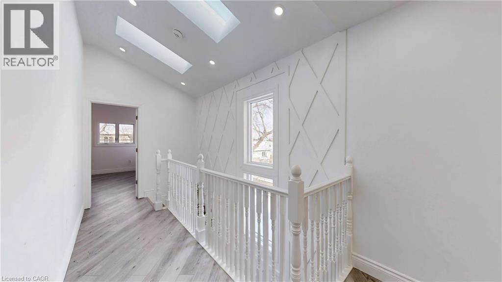 85 Albany Avenue, Hamilton, ON - Indoor Photo Showing Other Room