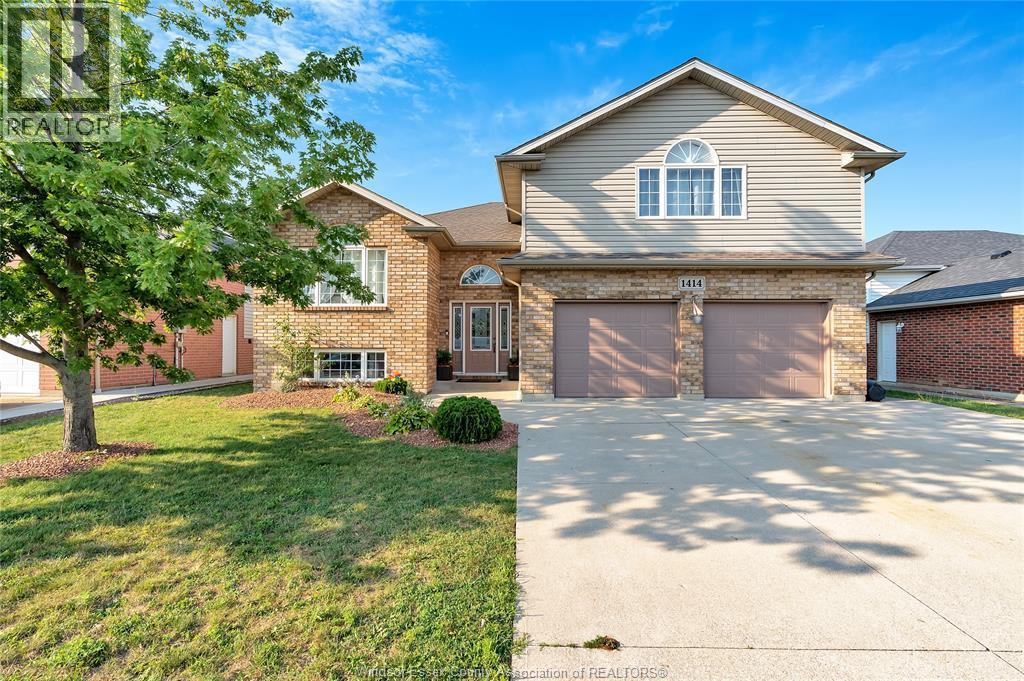 1414 Girard Drive, Lakeshore, ON - Outdoor