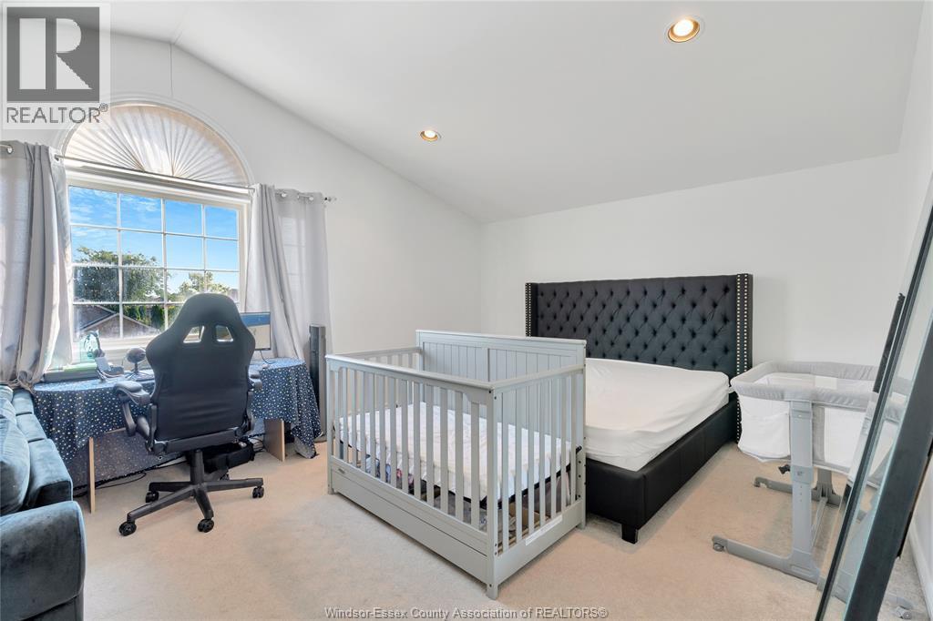 1414 Girard Drive, Lakeshore, ON - Indoor Photo Showing Bedroom