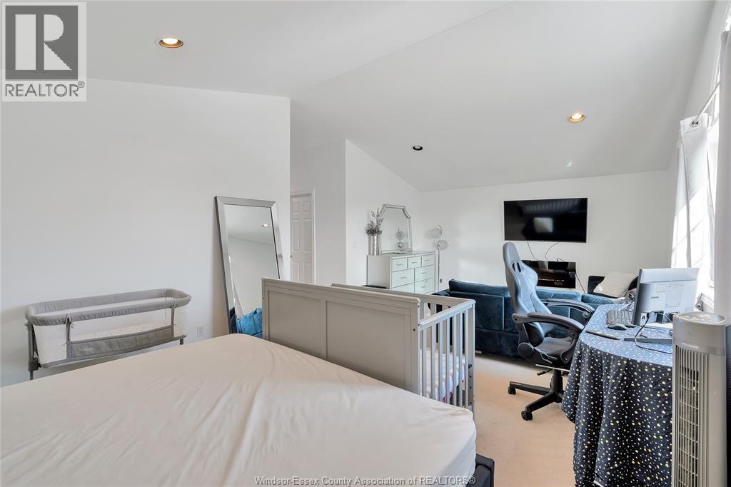 1414 Girard Drive, Lakeshore, ON - Indoor