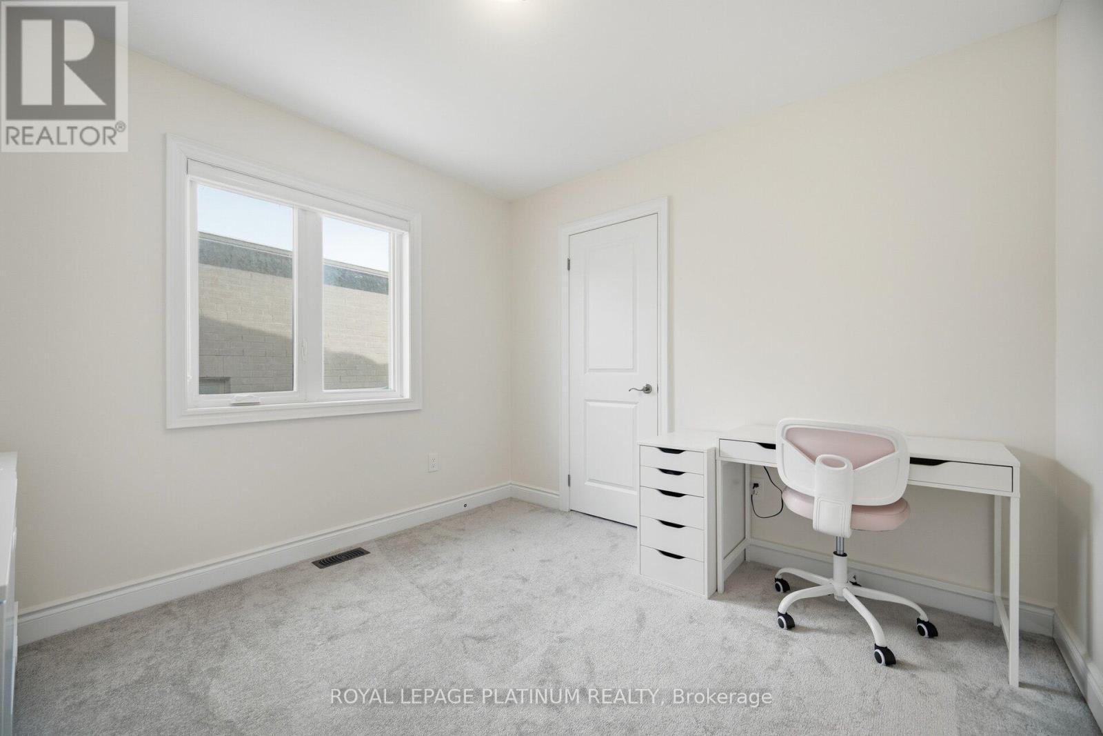 202 Sutherland Avenue, Bradford West Gwillimbury, ON - Indoor