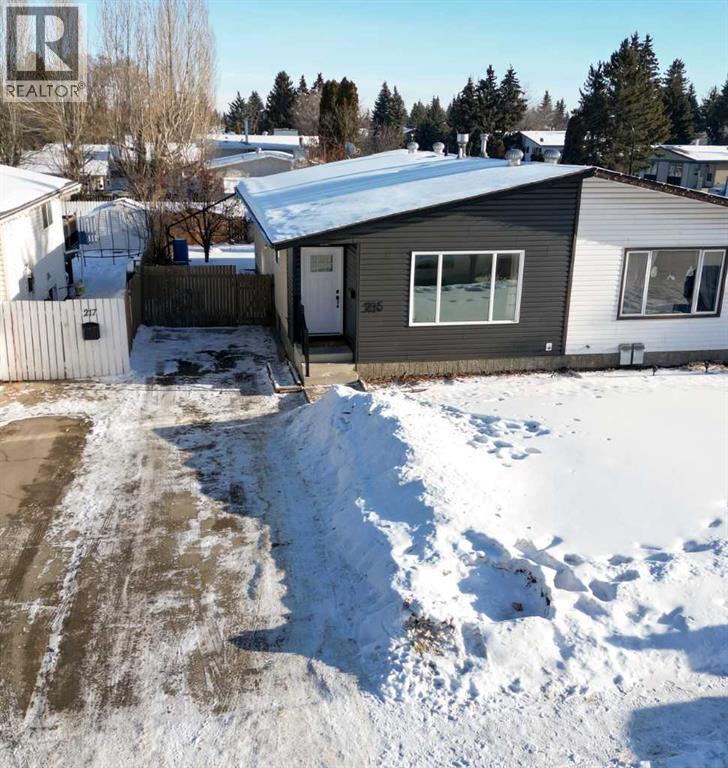 215 Overdown Drive, Red Deer, AB - Outdoor