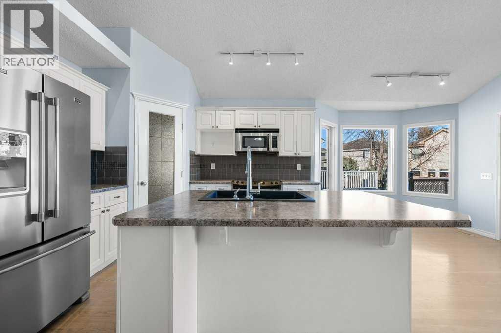 58 Chaparral Close Se, Calgary, AB - Indoor Photo Showing Kitchen With Upgraded Kitchen