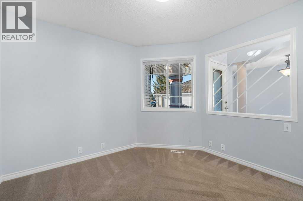 58 Chaparral Close Se, Calgary, AB - Indoor Photo Showing Other Room