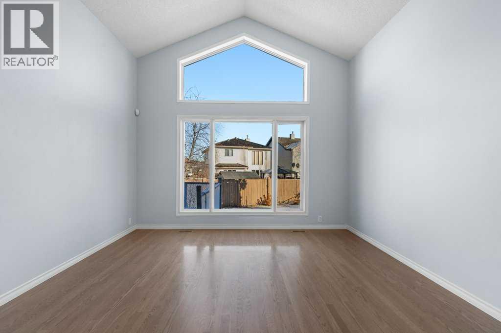 58 Chaparral Close Se, Calgary, AB - Indoor Photo Showing Other Room