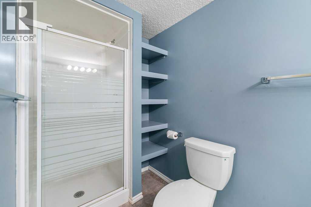 58 Chaparral Close Se, Calgary, AB - Indoor Photo Showing Bathroom