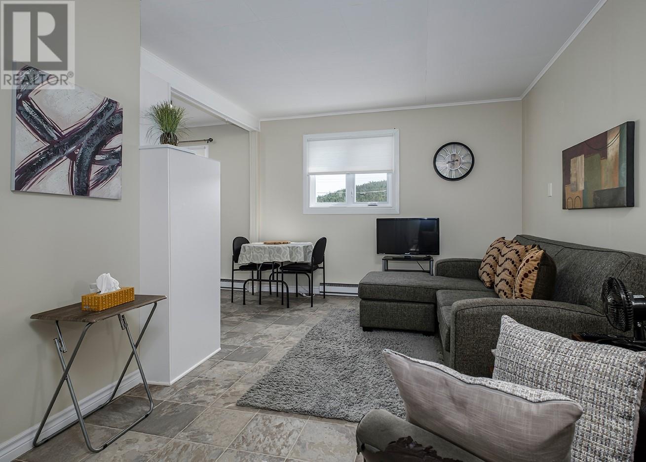 14 Freshwater Crescent, Placentia, NL - Indoor Photo Showing Living Room