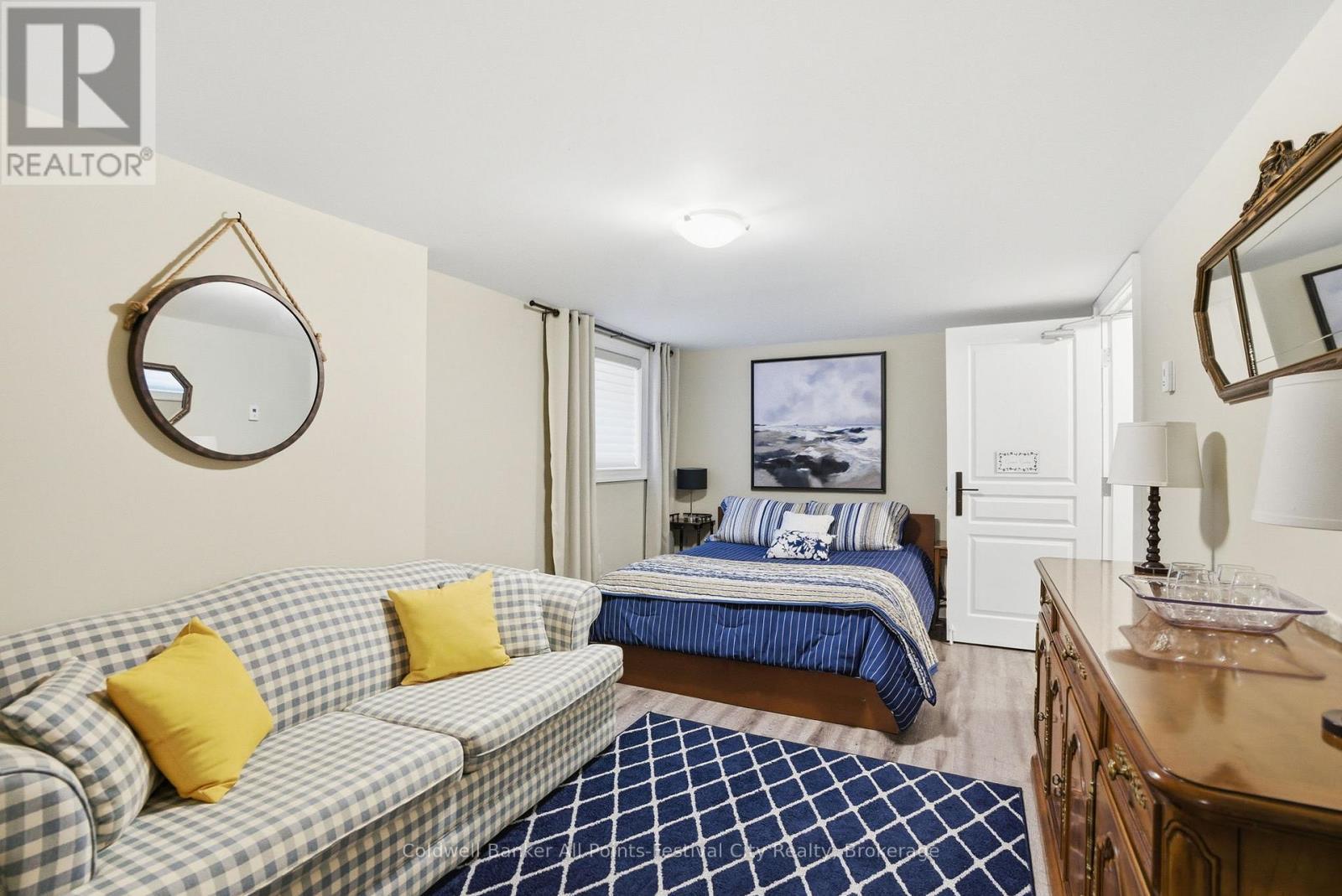 Guest Accommodations - 5 Cobourg Street, Goderich (Goderich (Town)), ON - Indoor Photo Showing Bedroom