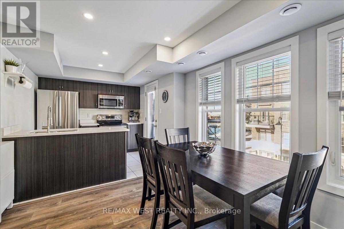 148 - 80 Parrotta Drive, Toronto, ON - Indoor Photo Showing Dining Room