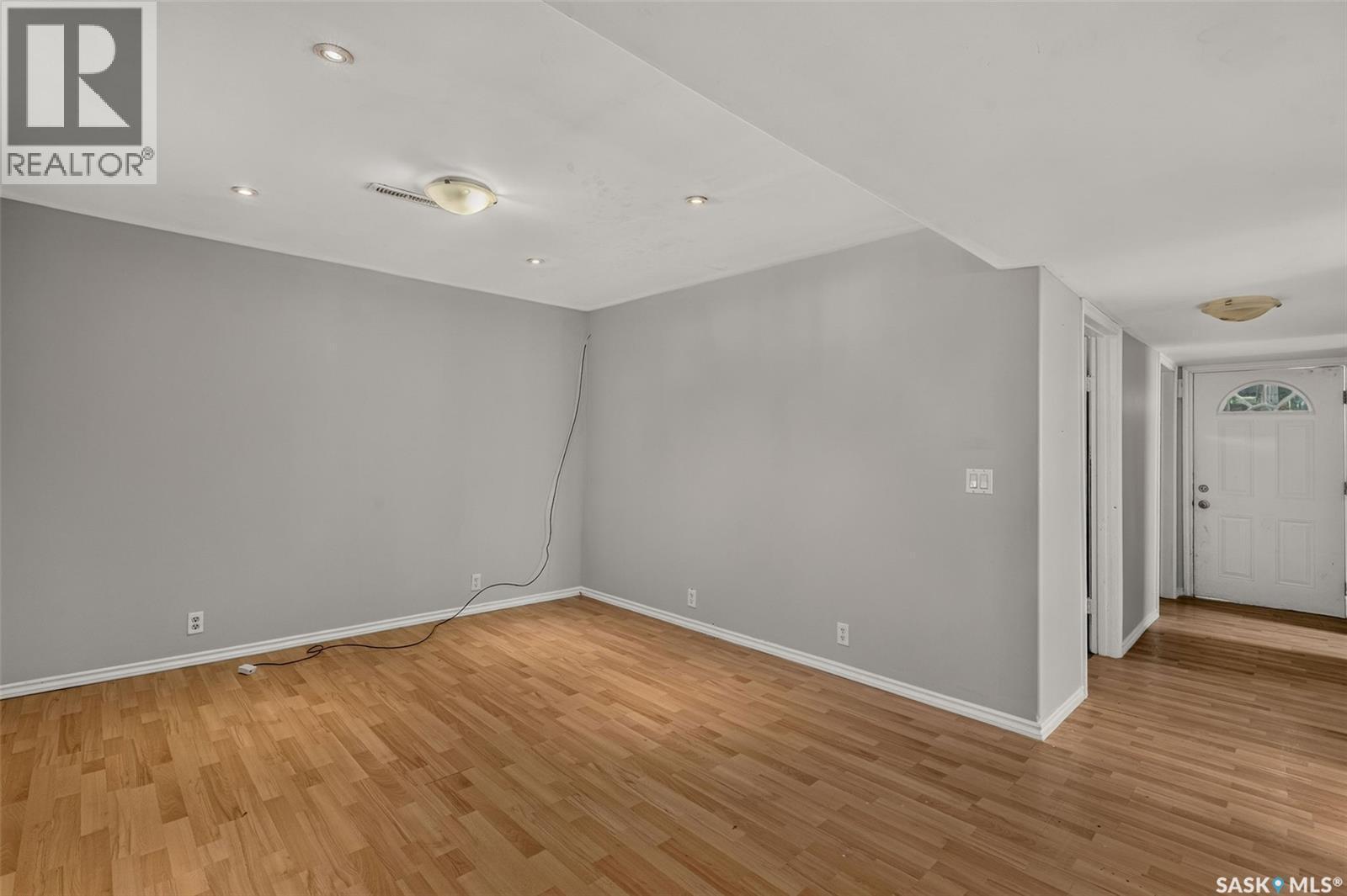 453 21St Street E, Prince Albert, SK - Indoor Photo Showing Other Room