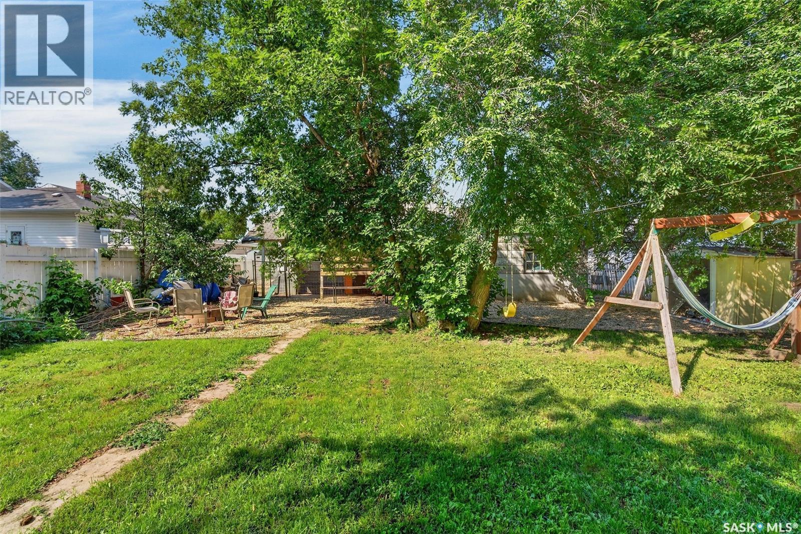 453 21St Street E, Prince Albert, SK - Outdoor